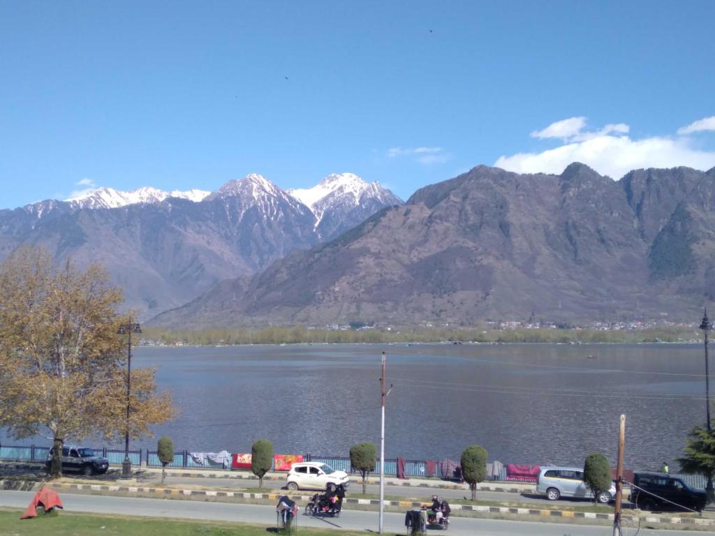 Jammu and Kashmir - Paradise on Earth