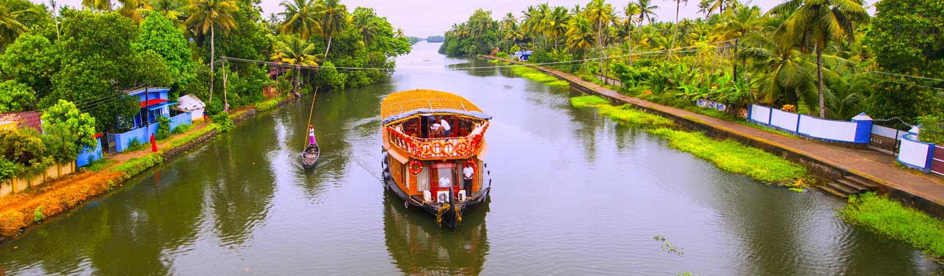 River Crusing, Beatutiful Activity to Spend Quality Time on the Surface of Water