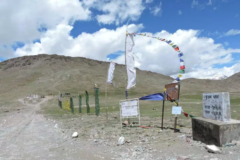 Kunzum Pass Road Status