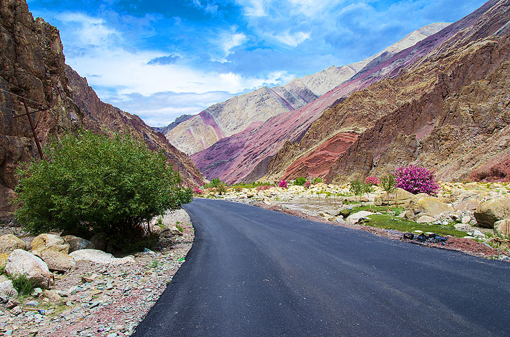 Manali Leh Highway Road Status 2025 - 26