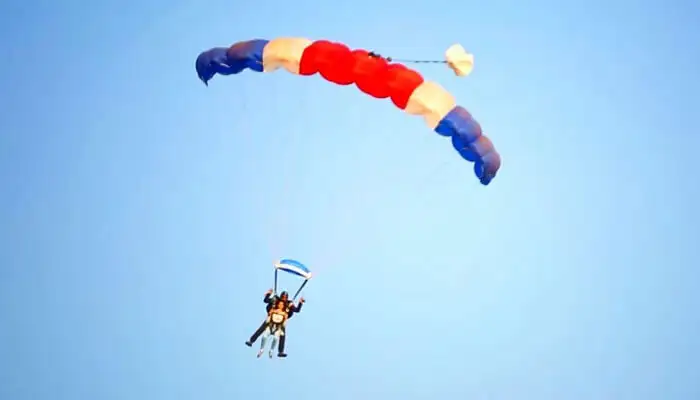 Sky Diving, Adventure Activity in the Sky