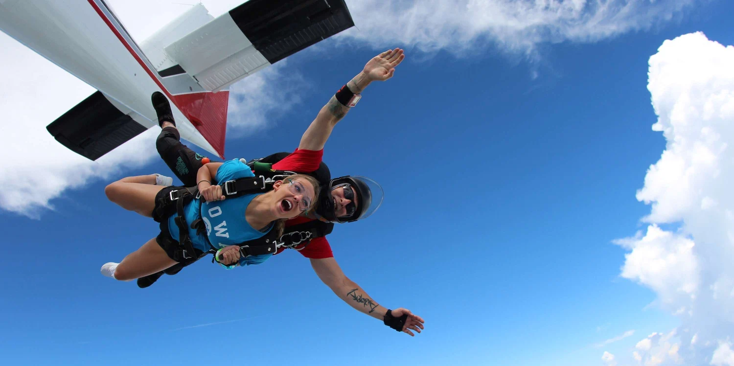 Sky Diving, Adventure Activity in the Sky