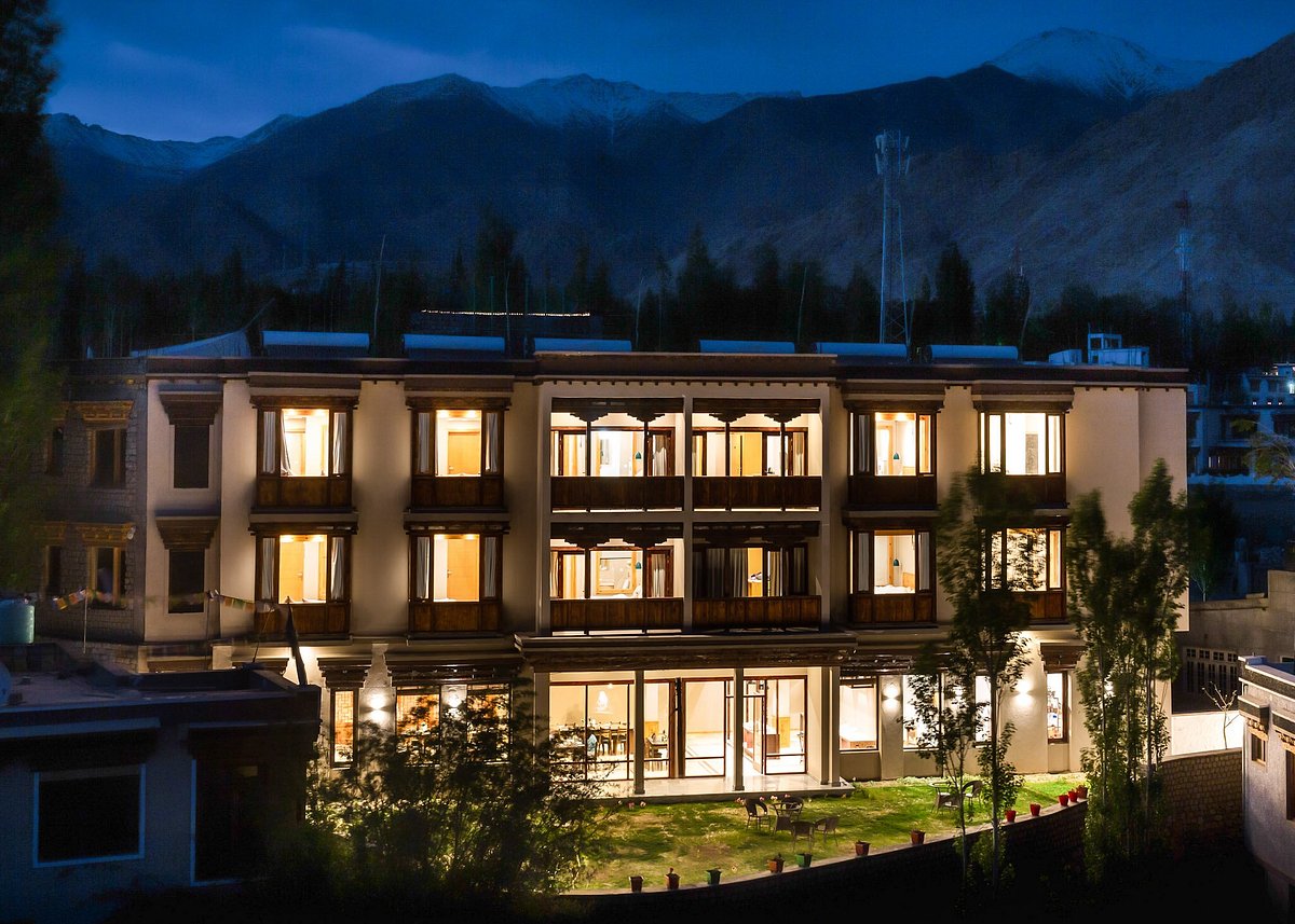Stay, Eat & Permit in Leh Ladakh