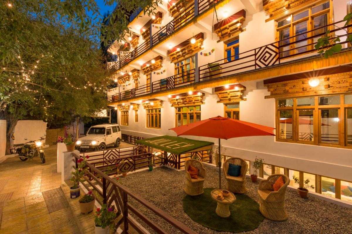 Stay, Eat & Permit in Leh Ladakh